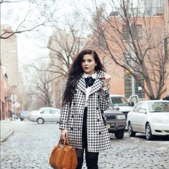 🖤🤍 COACH BLACK AND WHITE GINGHAM TREACH COAT! - Picture 3 of 11